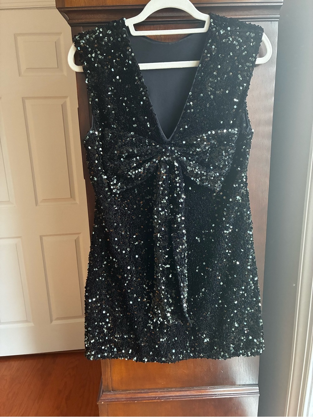 H&M Black Sequin Party Dress Size Medium Sparkly Mini Cocktail Dress - Picture 2 of 7